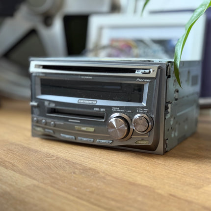 Pioneer Carrozzeria FH-P050MD Radio