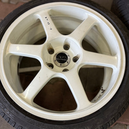 Advan AVS Model 6 - pair