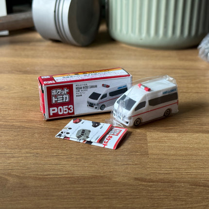 Pocket Tomica P053 Nissan NV350 Caravan (Ambulance)