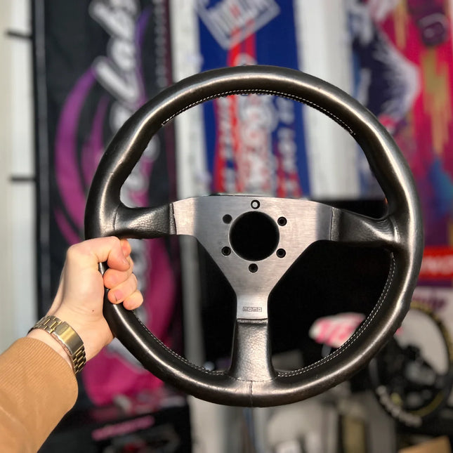 MOMO Monte Carlo v35 Leather Steering Wheel